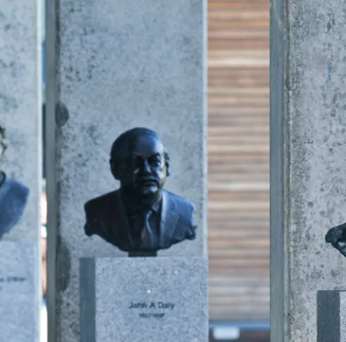 Brass Busts in Millstream, UL